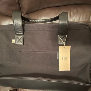 NWT, Beis Weekender in black.
